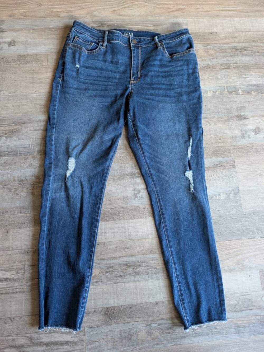 A.N.A Mid-Rise Distressed Jegging Jeans - Size 16